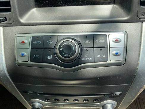 Used 2011 Nissan Murano S AWD/4WD image 28