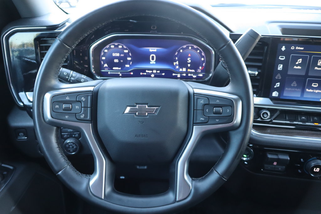 Used 2025 Chevrolet Silverado 1500 RST AWD/4WD image 6