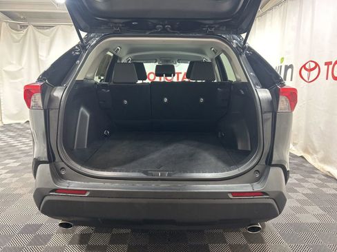 Used 2020 Toyota RAV4 XLE image 17