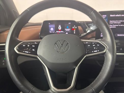 Certified 2022 Volkswagen ID.4 Pro S image 18