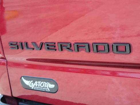 Used 2020 Chevrolet Silverado 1500 Custom w/ Custom Value Package AWD/4WD image 6
