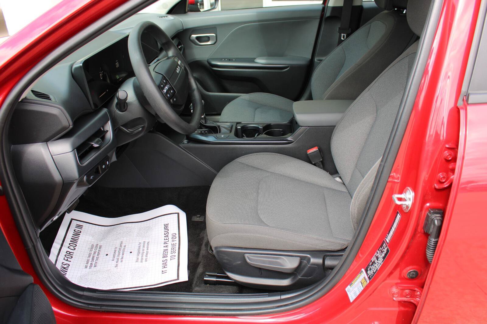 Used 2025 Kia K4 FWD image 14