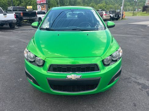 Used 2015 Chevrolet Sonic LT FWD image 2