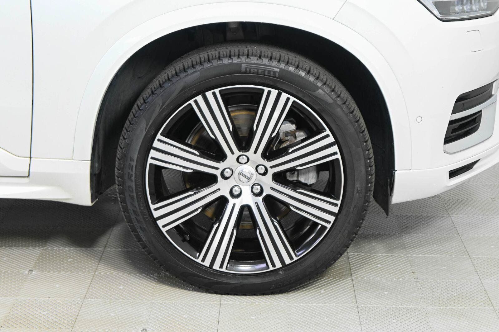 Certified 2025 Volvo XC90 T8 Ultra w/ Protection Package Premier AWD/4WD image 40