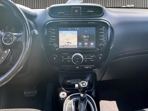 Used 2014 Kia Soul ! w/ Sun & Sound Package FWD image 7