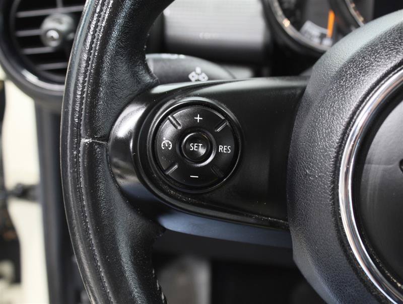Used 2015 MINI Cooper 2-Door Hardtop FWD image 11