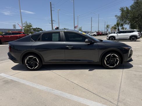 Used 2025 Kia K4 EX FWD image 3