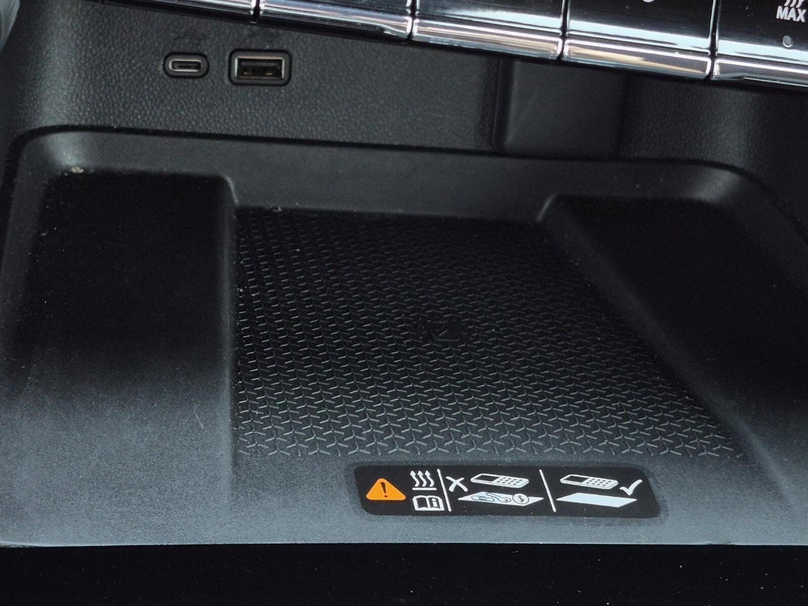 Used 2024 Chevrolet Traverse RS w/ LPO, Cargo Package FWD image 36