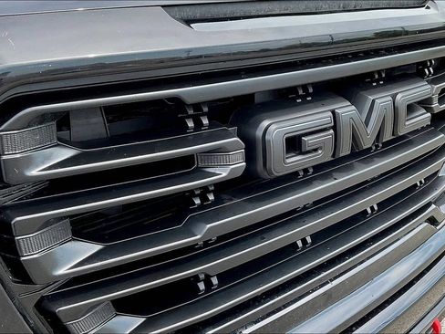 Used 2022 GMC Sierra 1500 AT4 w/ AT4 Preferred Package AWD/4WD image 26