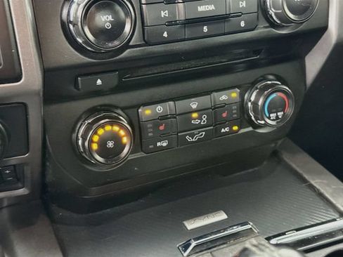 Used 2018 Ford F150 XLT w/ Equipment Group 302A Luxury AWD/4WD image 15