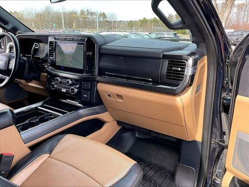 Used 2023 Ford F250 Lariat w/ Lariat Ultimate Package image 12