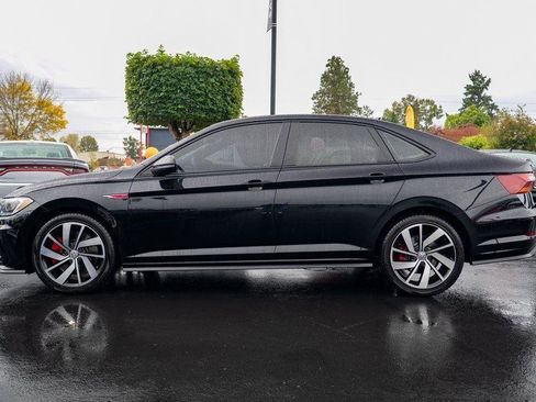 Used 2019 Volkswagen Jetta GLI image 14