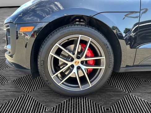 Used 2023 Porsche Macan S AWD/4WD image 14