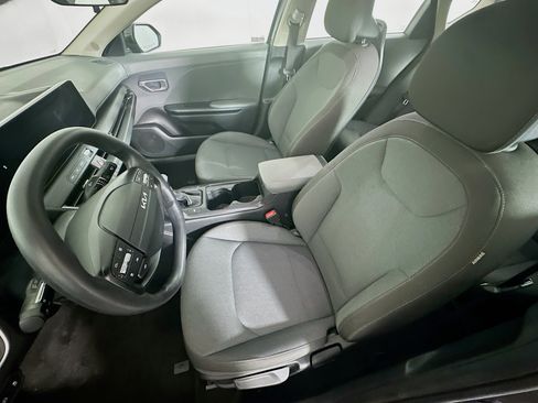 Used 2025 Kia K4 FWD image 13