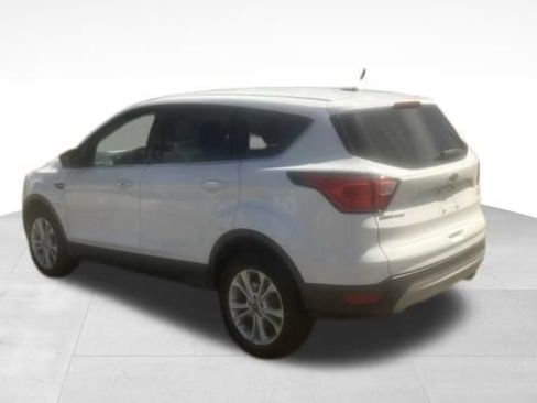Certified 2019 Ford Escape SE FWD image 5