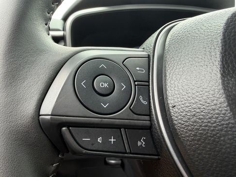 Used 2025 Toyota Corolla Cross AWD Hybrid image 25