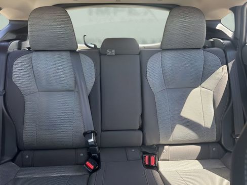 Used 2024 Subaru Crosstrek 2.0i Premium w/ Crosstrek Mirror Package image 10