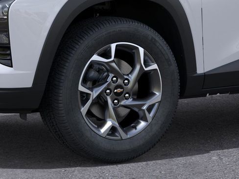 New 2026 Chevrolet Trax LT w/ Driver Confidence Package image 9