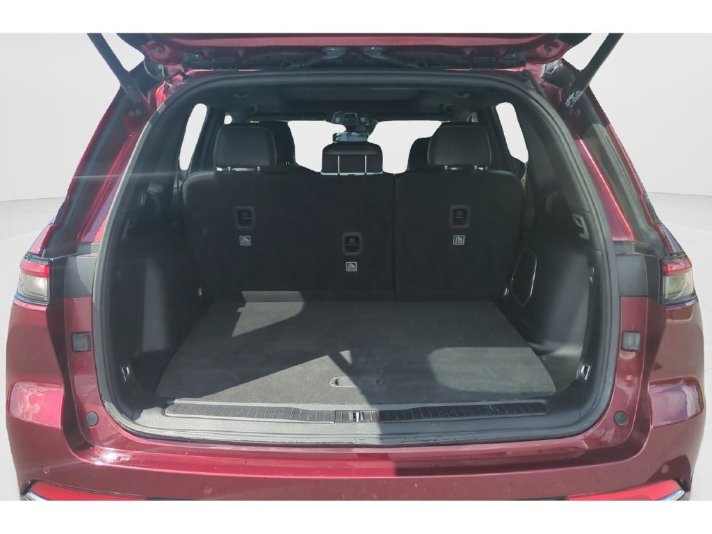 Used 2024 Jeep Grand Cherokee Limited 4xe AWD/4WD image 9