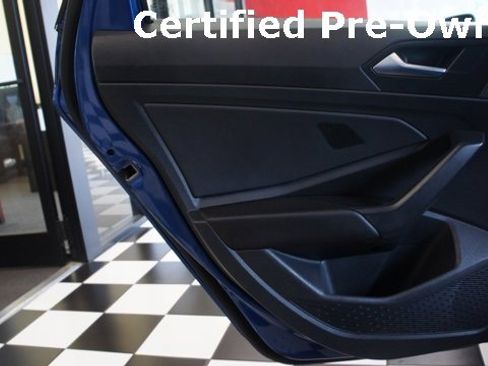 Certified 2023 Volkswagen Jetta Sport image 33