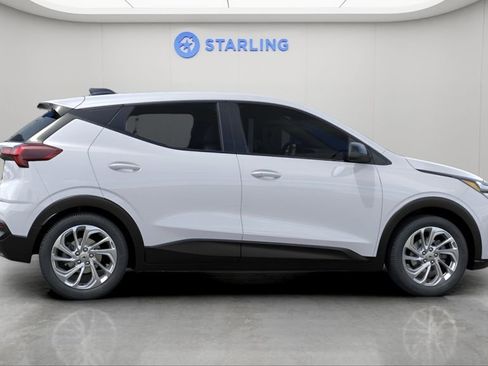 New 2027 Chevrolet Bolt LT w/ Comfort Package image 5