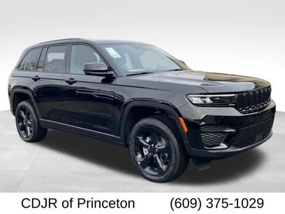 New 2025 Jeep Grand Cherokee Altitude