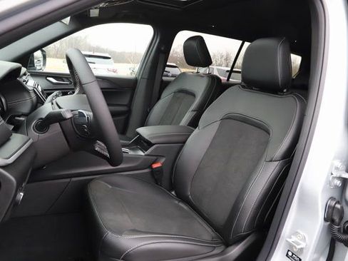 New 2025 Jeep Grand Cherokee L Altitude AWD/4WD image 12