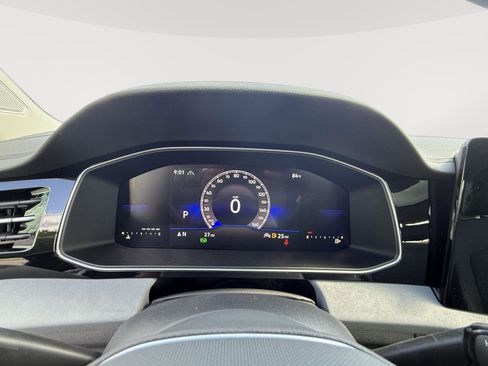 New 2025 Volkswagen Jetta SE image 14