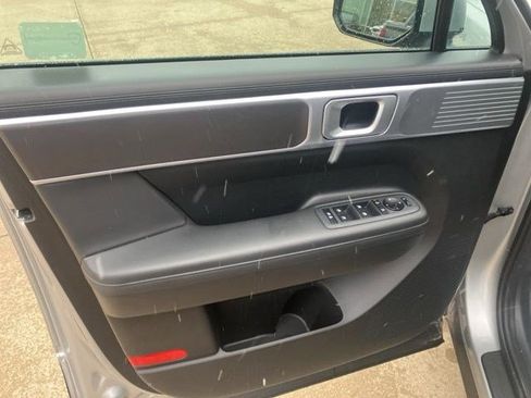 Used 2025 Hyundai Santa Fe SEL image 10