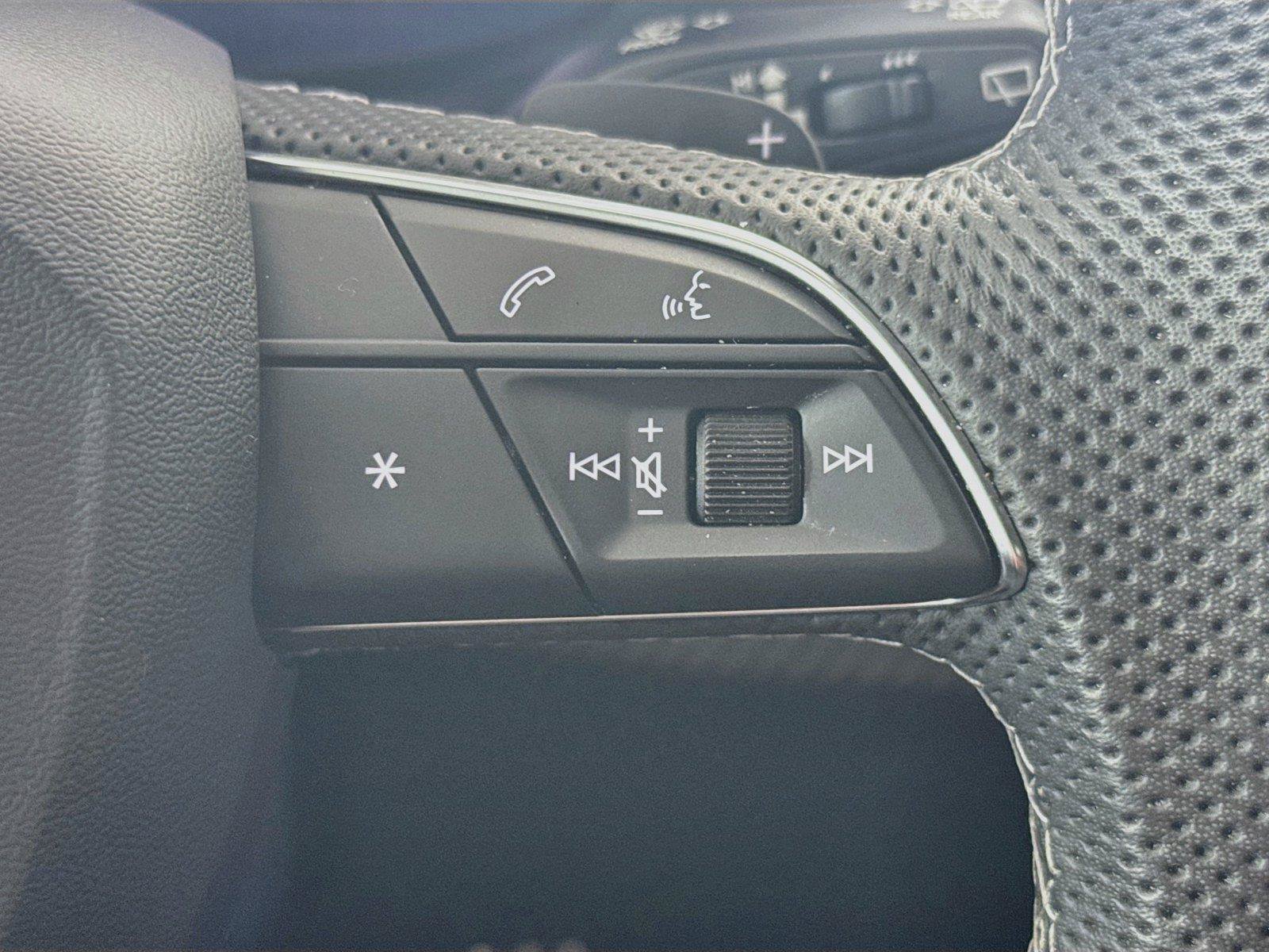 Used 2024 Audi SQ8 Prestige AWD/4WD image 13