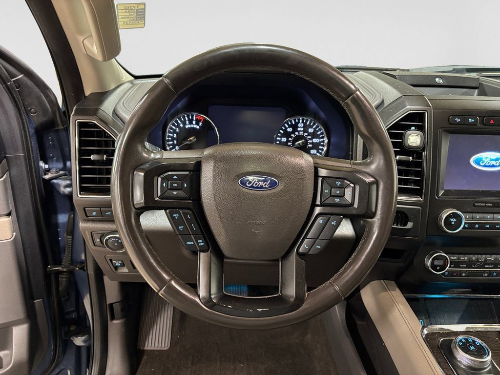 Used 2020 Ford Expedition Limited w/ Equipment Group 301A AWD/4WD image 11