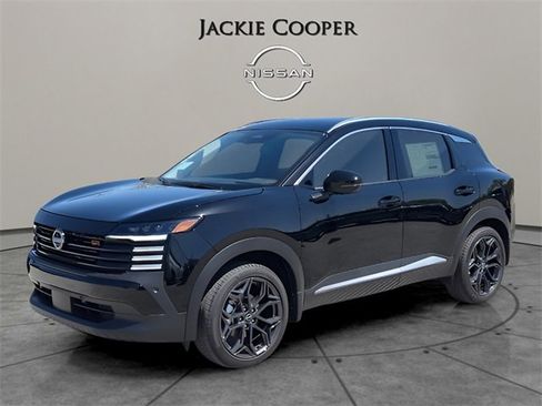 New 2025 Nissan Kicks SR image 1