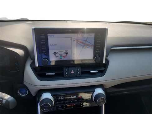 Used 2019 Toyota RAV4 Limited image 21