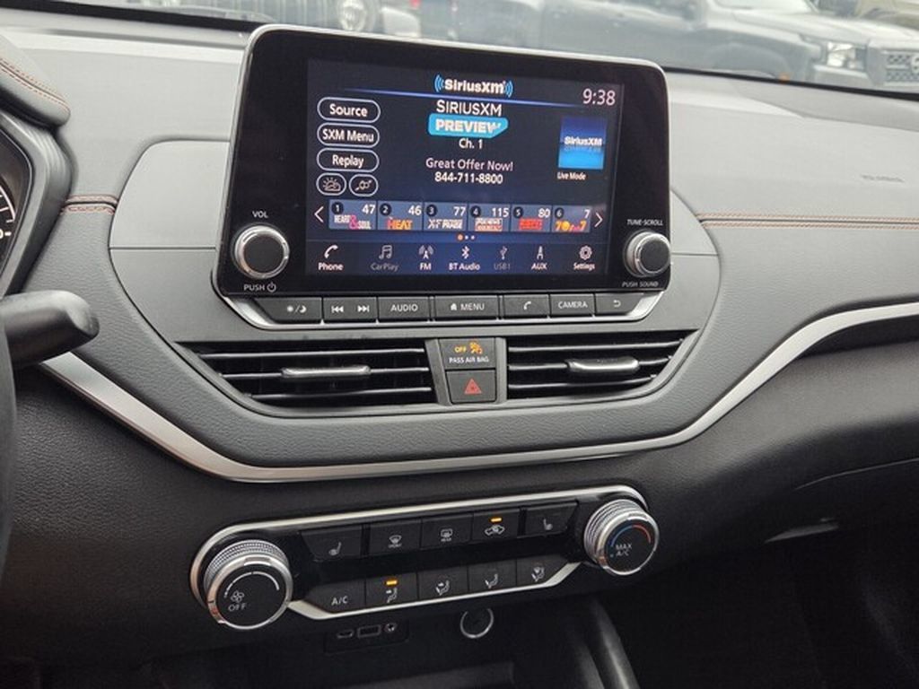 Used 2021 Nissan Altima 2.5 SR w/ SR Premium Package FWD image 22