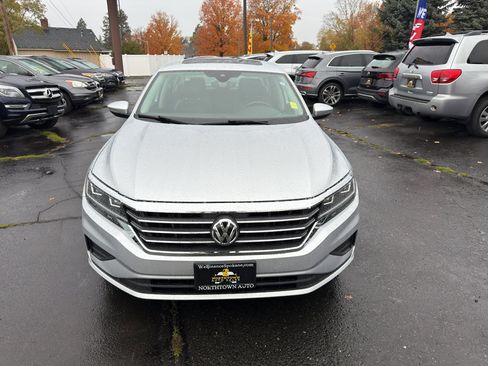 Used 2021 Volkswagen Passat 2.0T SE image 8