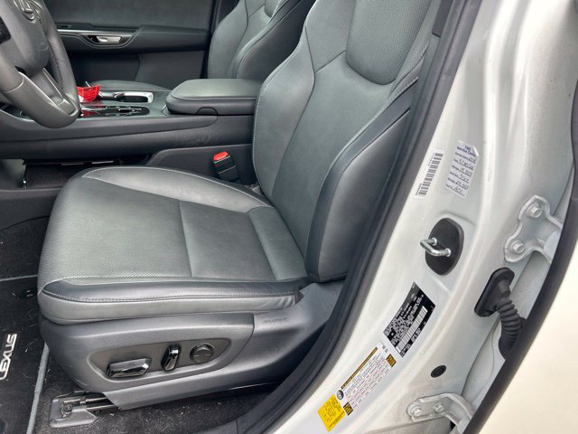 Used 2024 Lexus RZ 300e Premium FWD image 13