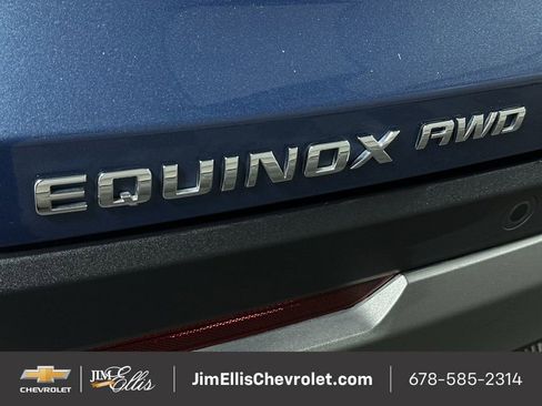 Certified 2025 Chevrolet Traverse LT image 32