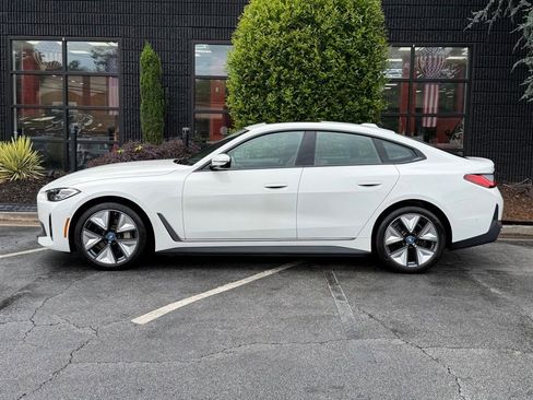 Used 2023 BMW i4 eDrive35 RWD image 9
