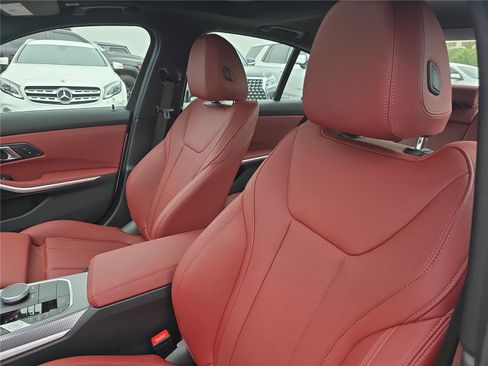 Used 2025 BMW 330i Sedan image 15