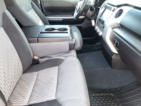Used 2016 Toyota Tundra SR5 AWD/4WD image 11