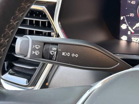 Used 2024 GMC Canyon Elevation w/ Convenience Package image 40