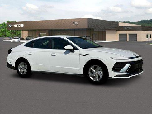 New 2025 Hyundai Sonata SE image 10