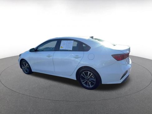 Used 2024 Kia Forte LXS image 10