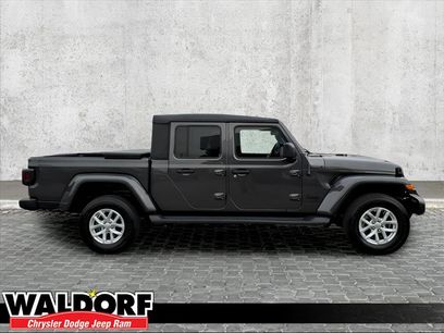 Used 2023 Jeep Gladiator Sport