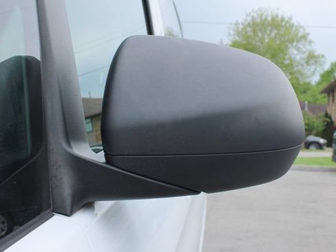 Used 2017 Mercedes-Benz Metris Passenger image 7