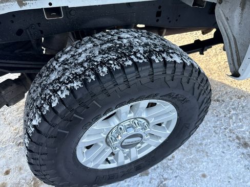 Used 2017 Ford F250 XLT image 36