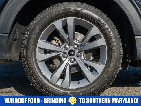 Used 2022 Ford Explorer XLT w/ Equipment Group 202A image 19