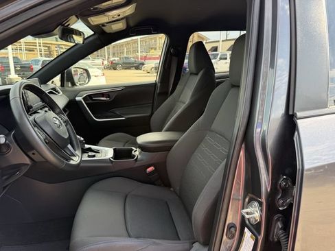 Used 2022 Toyota RAV4 SE AWD/4WD image 26