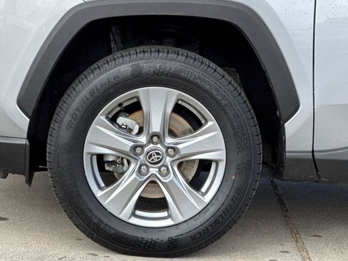 Used 2024 Toyota RAV4 XLE FWD image 28