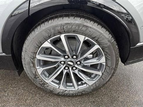 New 2025 Cadillac Lyriq Sport image 10